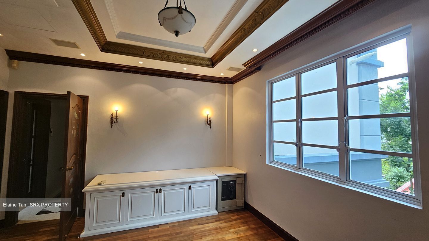 Fernhill Road (D10), Condominium #508921031